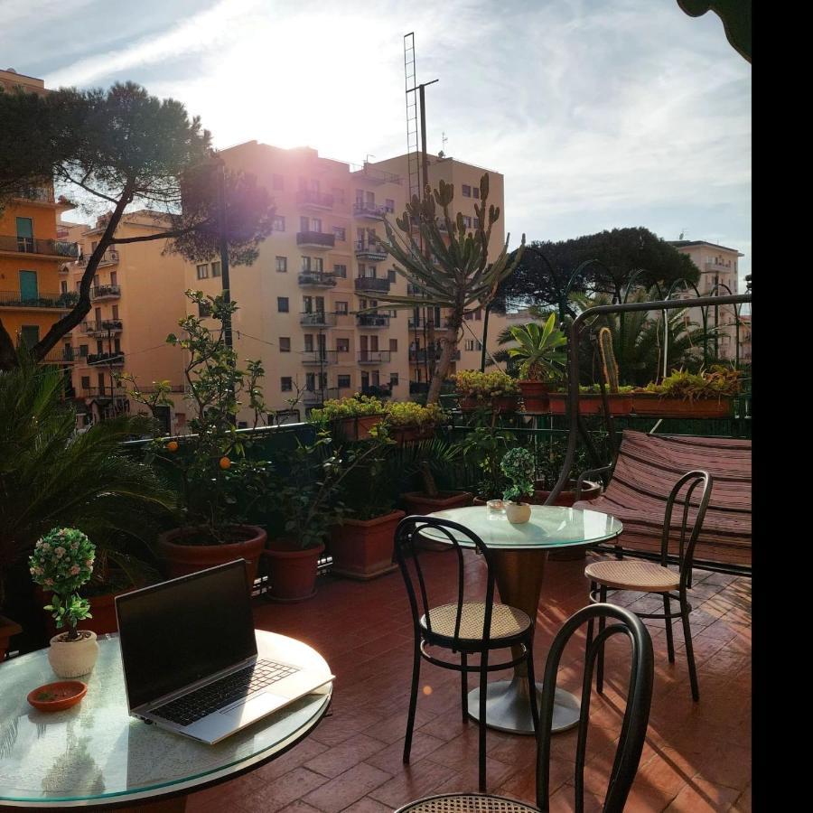 Domus Cesare Daire Napoli Dış mekan fotoğraf