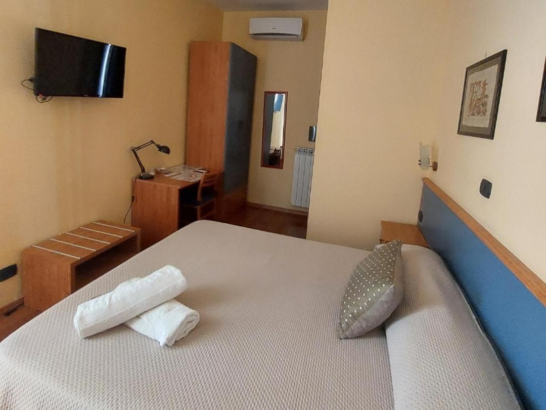 Domus Cesare Daire Napoli Dış mekan fotoğraf